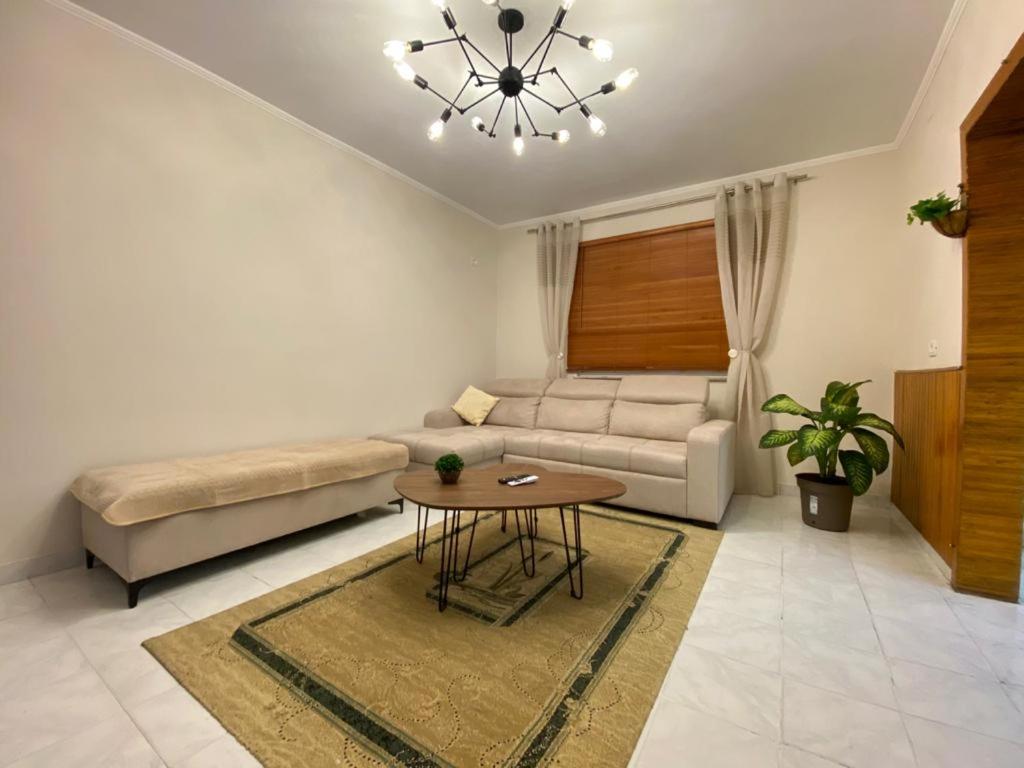 Lucas Apartment Tirana Exterior foto