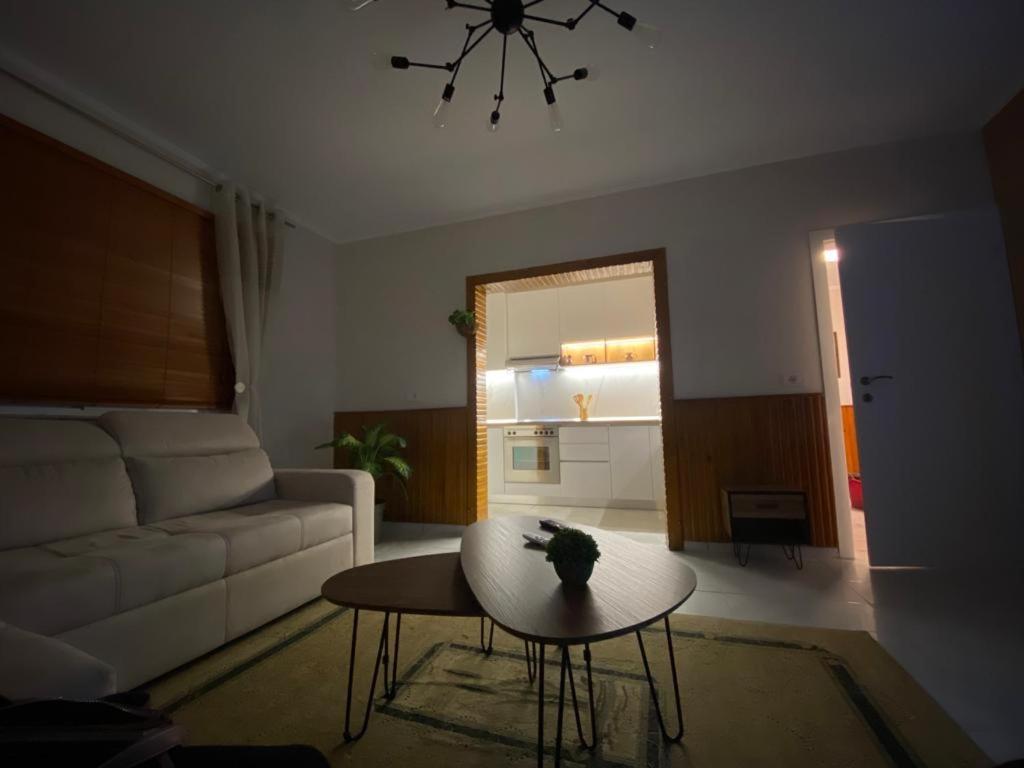 Lucas Apartment Tirana Exterior foto